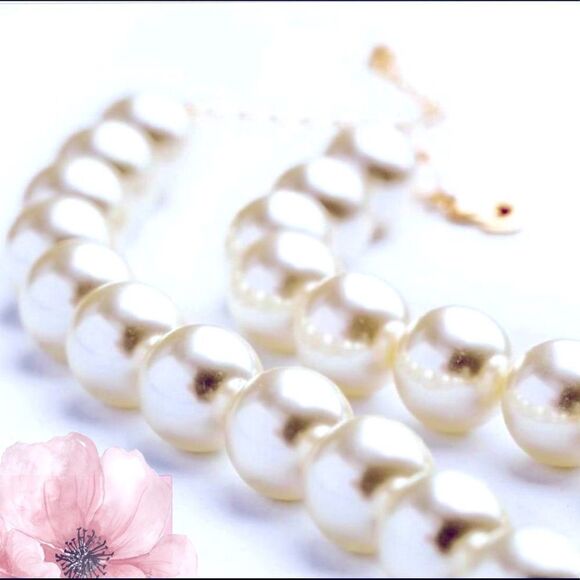 Designer Quality Crystal and Sim Pearl Necklace - Picture 6 of 8